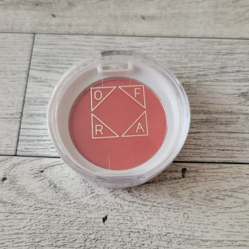 Ofra Pressed Blush Candy Apple
